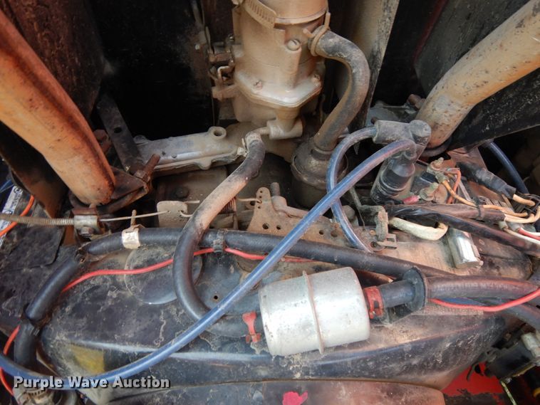 image for item DH6653 Gehl 3310  skid steer loader