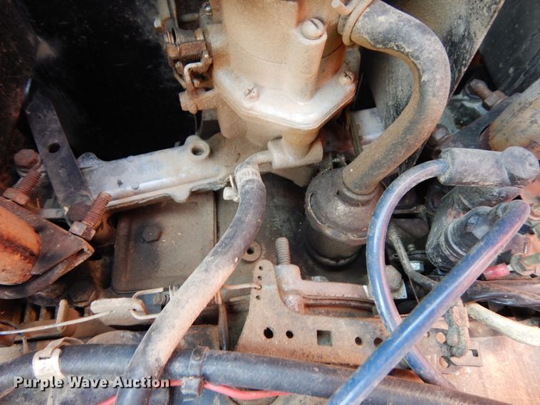 image for item DH6653 Gehl 3310  skid steer loader