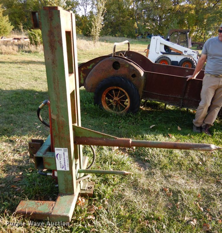 image for item DH6687 Shop built bale spear