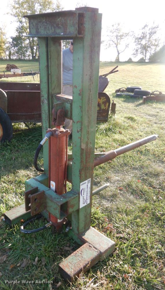 image for item DH6687 Shop built bale spear