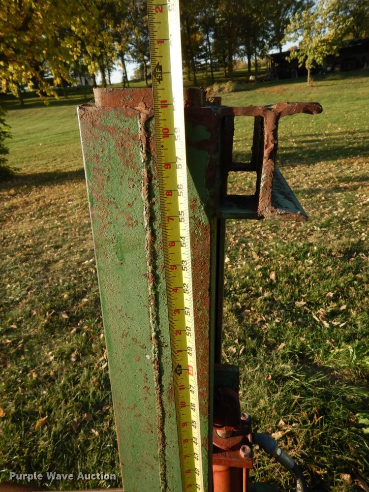 image for item DH6687 Shop built bale spear