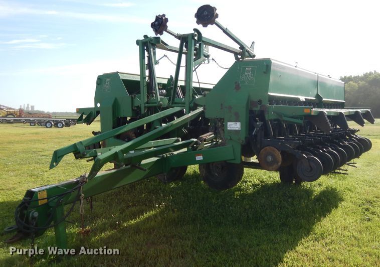 image for item DI7577 Great Plains Solid Stand 30 no-till grain drill