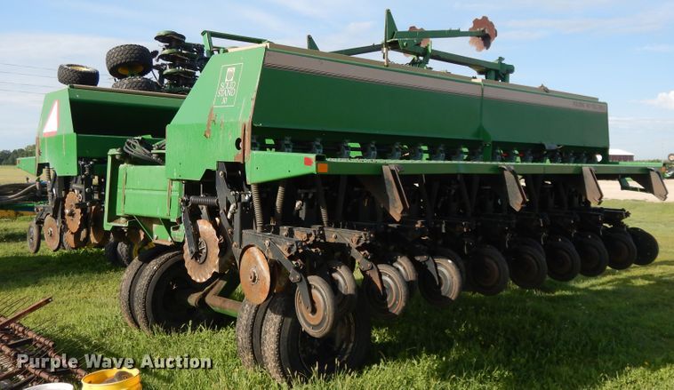 image for item DI7577 Great Plains Solid Stand 30 no-till grain drill