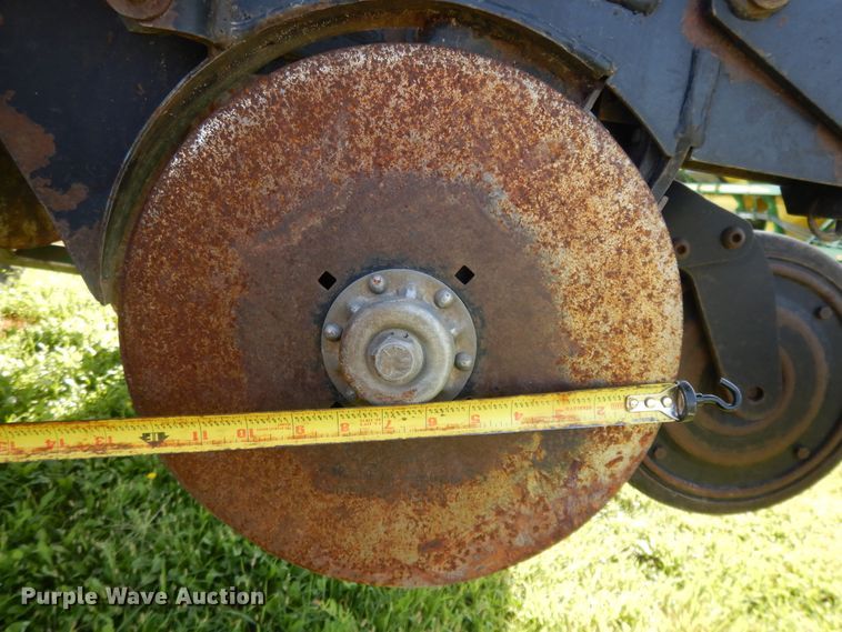 image for item DI7577 Great Plains Solid Stand 30 no-till grain drill