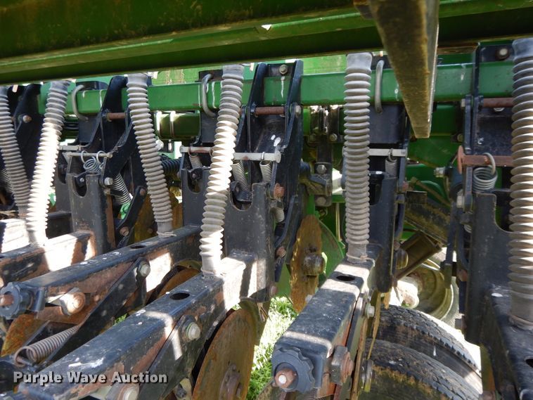 image for item DI7577 Great Plains Solid Stand 30 no-till grain drill