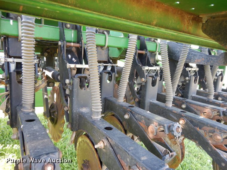 image for item DI7577 Great Plains Solid Stand 30 no-till grain drill