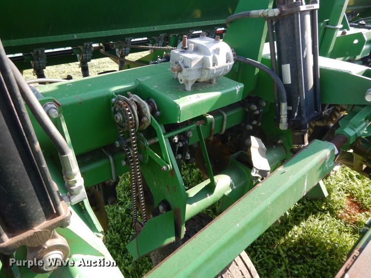 image for item DI7577 Great Plains Solid Stand 30 no-till grain drill