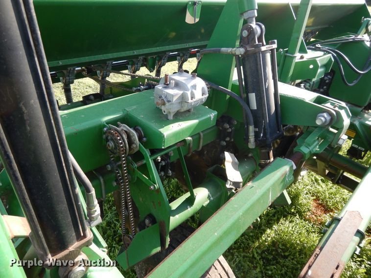 image for item DI7577 Great Plains Solid Stand 30 no-till grain drill