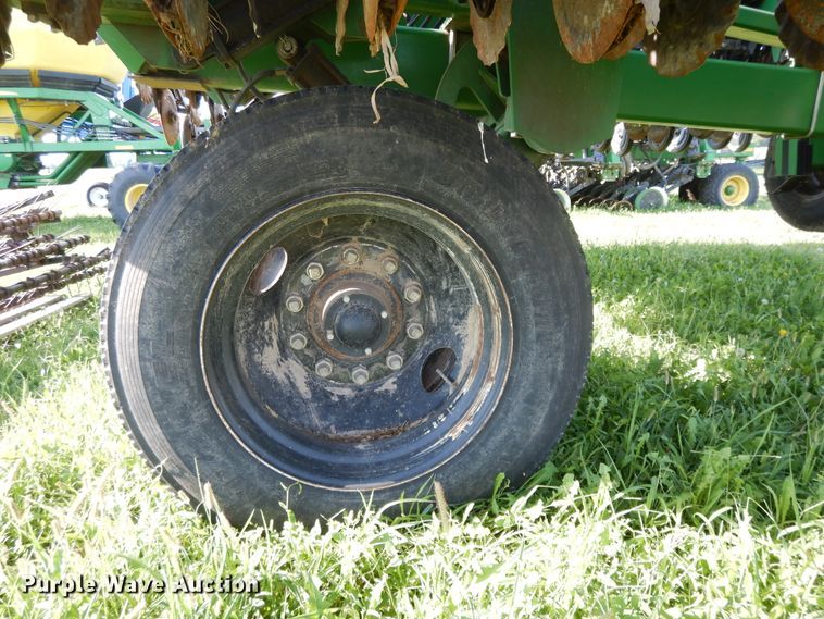 image for item DI7577 Great Plains Solid Stand 30 no-till grain drill