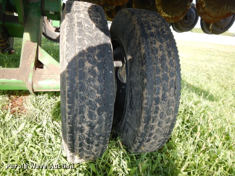 image for item DI7577 Great Plains Solid Stand 30 no-till grain drill