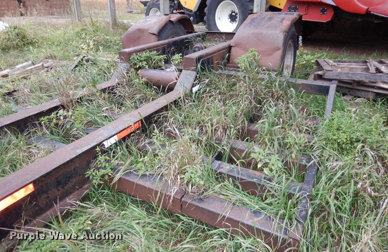 image for item DJ6826 1983 Jantz HDLPS8-12 combine trailer