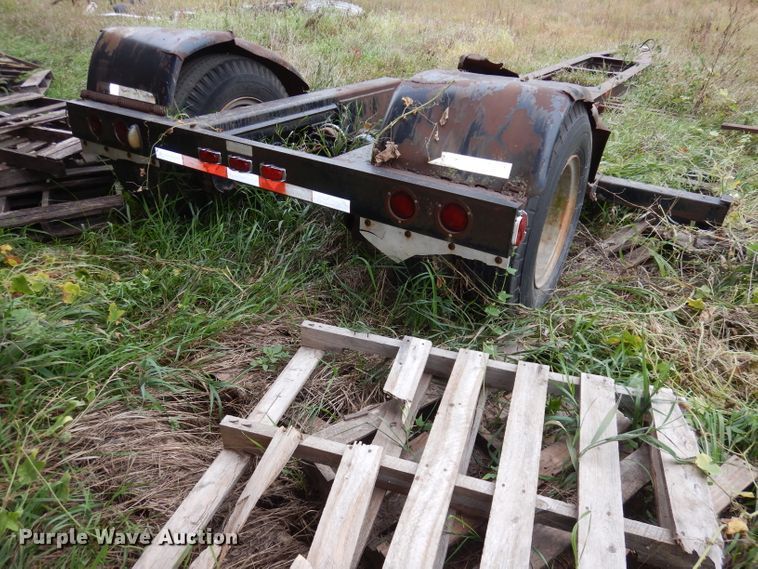 image for item DJ6826 1983 Jantz HDLPS8-12 combine trailer