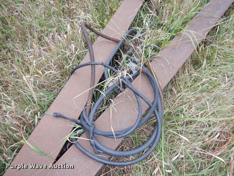 image for item DJ6826 1983 Jantz HDLPS8-12 combine trailer