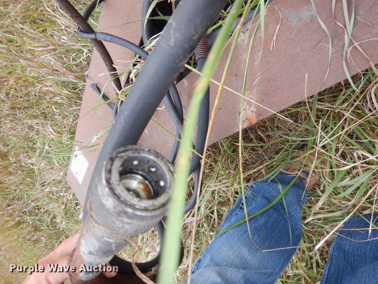 image for item DJ6826 1983 Jantz HDLPS8-12 combine trailer