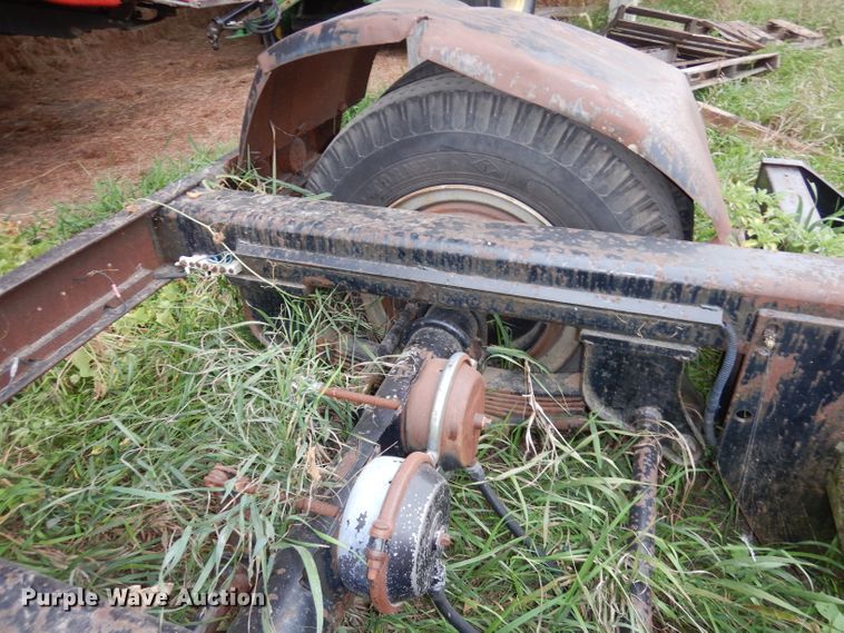 image for item DJ6826 1983 Jantz HDLPS8-12 combine trailer