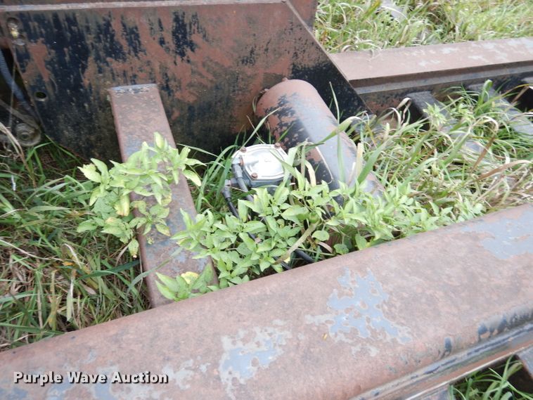 image for item DJ6826 1983 Jantz HDLPS8-12 combine trailer