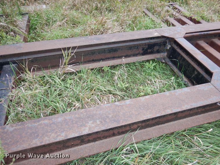 image for item DJ6826 1983 Jantz HDLPS8-12 combine trailer