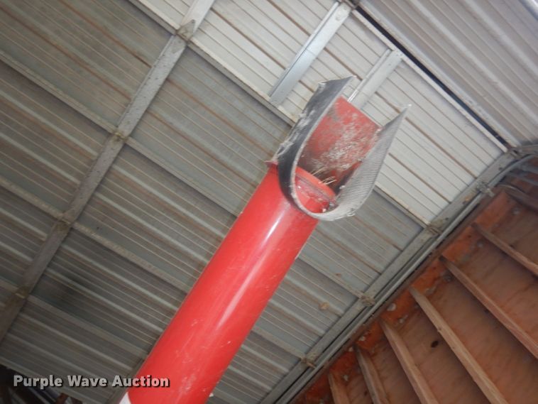 image for item DJ6827 Gehl 100  feed grinder/mixer