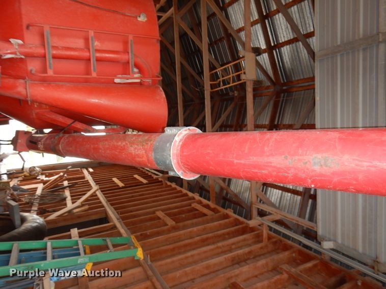 image for item DJ6827 Gehl 100  feed grinder/mixer