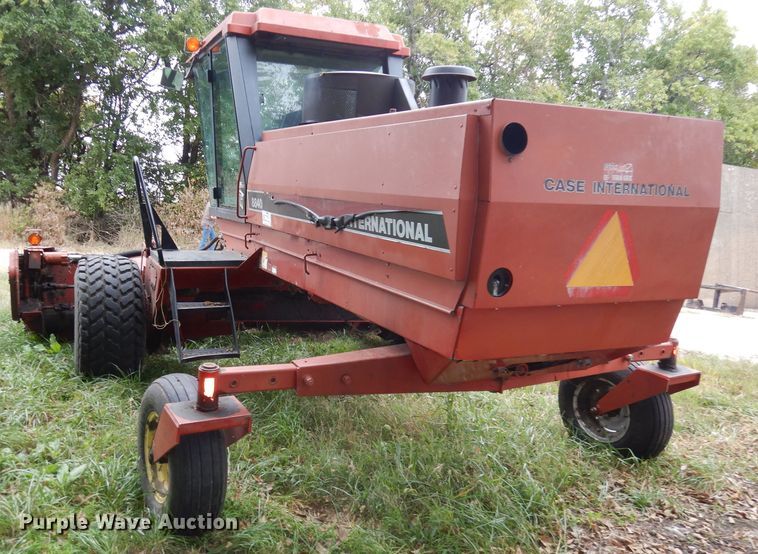 image for item DJ6828 International 8840  windrower