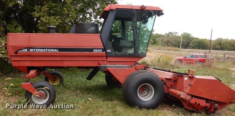 image for item DJ6828 International 8840  windrower