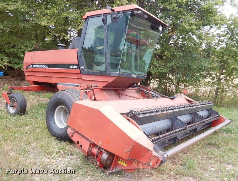 image for item DJ6828 International 8840  windrower