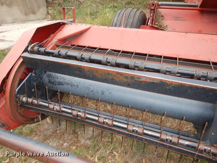 image for item DJ6828 International 8840  windrower