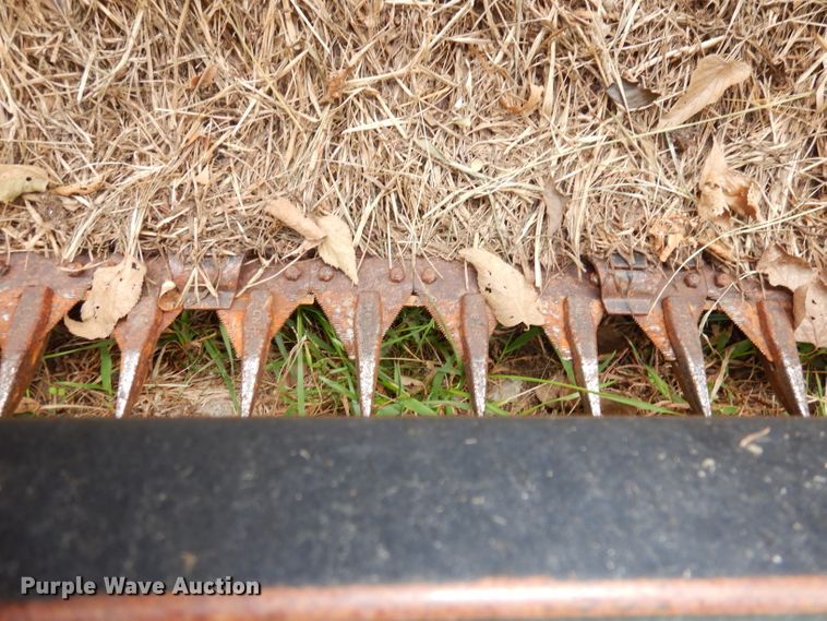 image for item DJ6828 International 8840  windrower