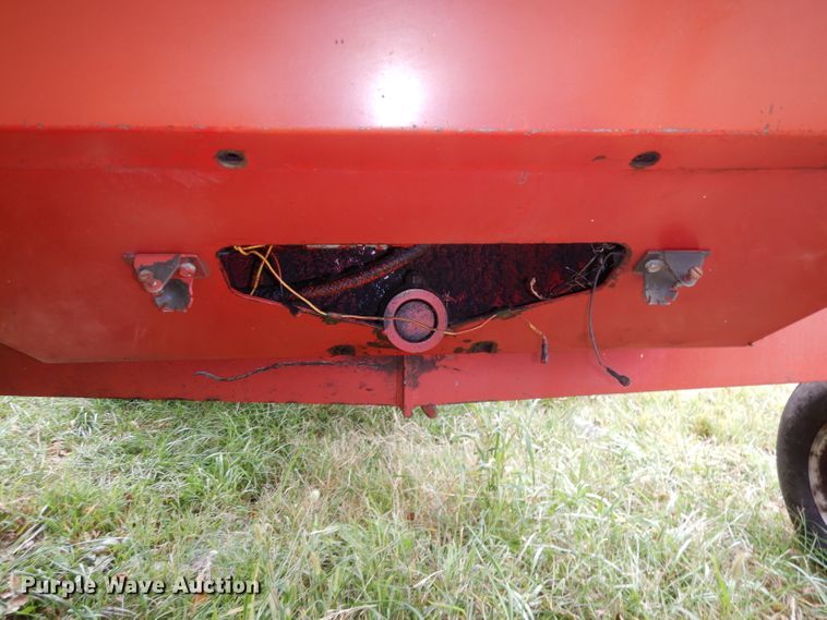 image for item DJ6828 International 8840  windrower