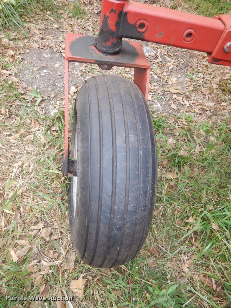 image for item DJ6828 International 8840  windrower