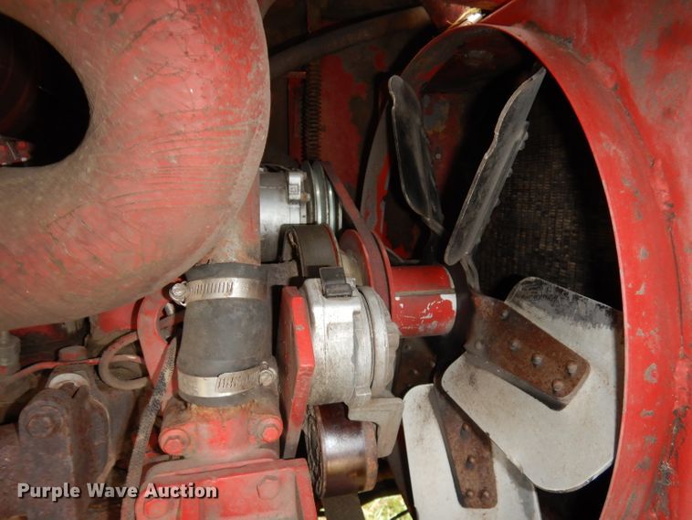 image for item DJ6828 International 8840  windrower