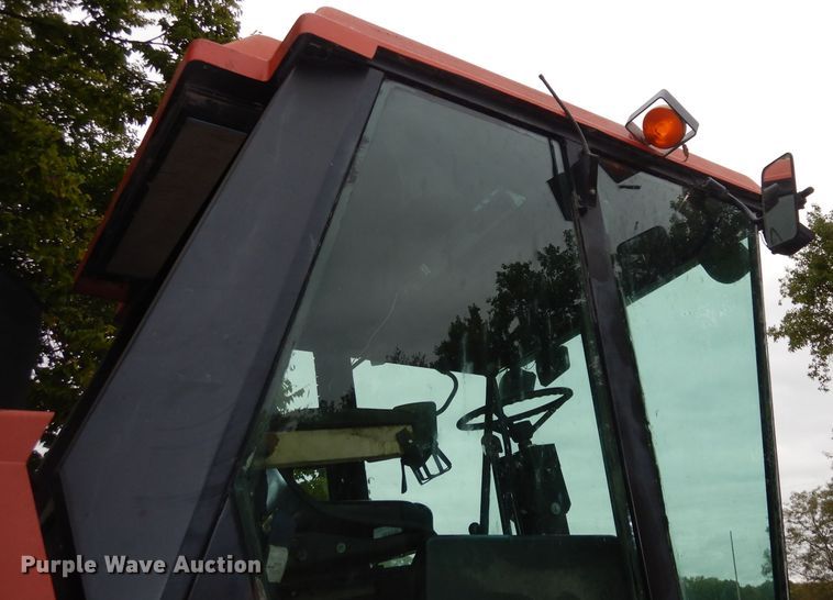 image for item DJ6828 International 8840  windrower