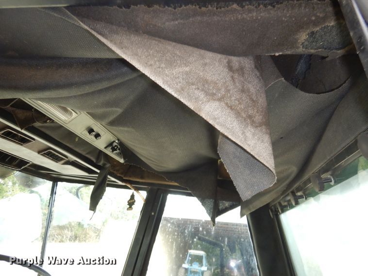 image for item DJ6828 International 8840  windrower