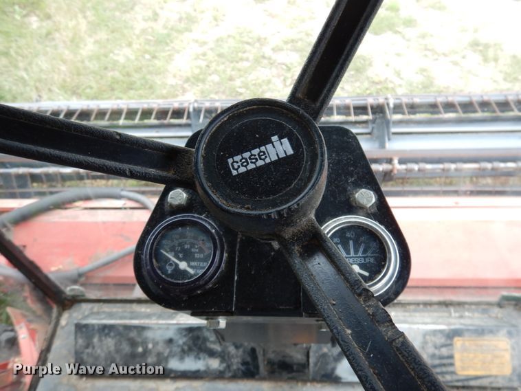 image for item DJ6828 International 8840  windrower