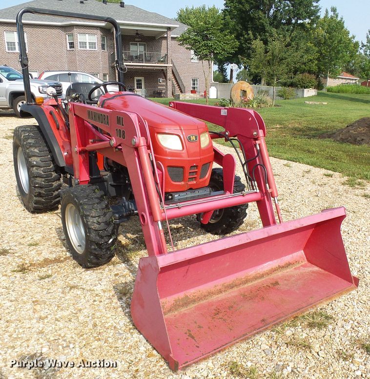 image for item EP9915 2005 Mahindra 2810  MFWD tractor