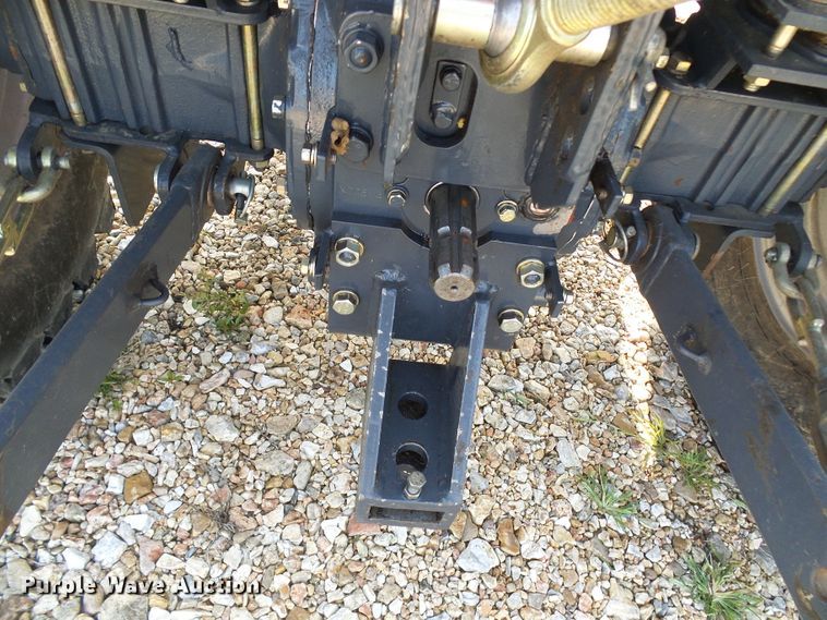 image for item EP9915 2005 Mahindra 2810  MFWD tractor