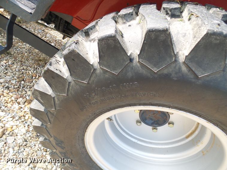 image for item EP9915 2005 Mahindra 2810  MFWD tractor