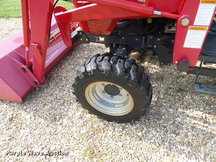 image for item EP9915 2005 Mahindra 2810  MFWD tractor