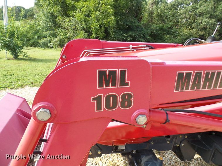 image for item EP9915 2005 Mahindra 2810  MFWD tractor