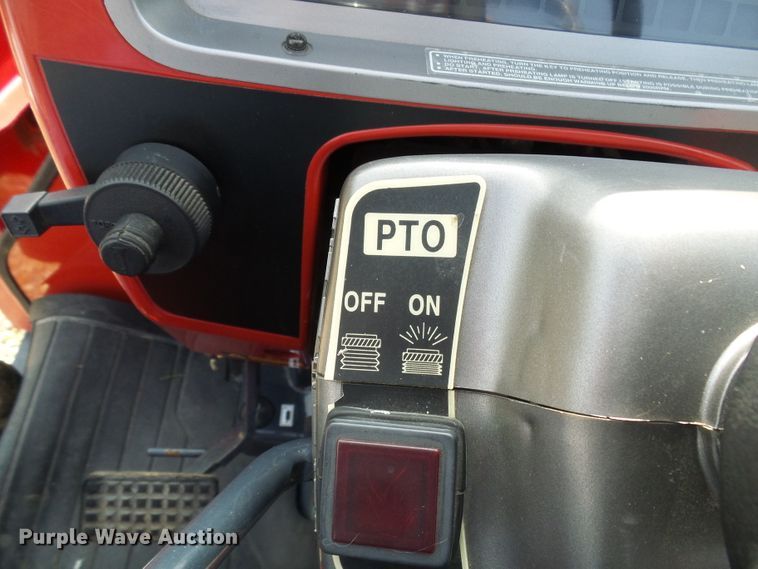 image for item EP9915 2005 Mahindra 2810  MFWD tractor