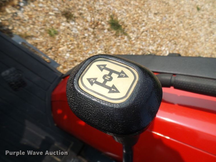 image for item EP9915 2005 Mahindra 2810  MFWD tractor