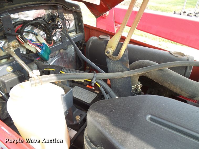 image for item EP9915 2005 Mahindra 2810  MFWD tractor