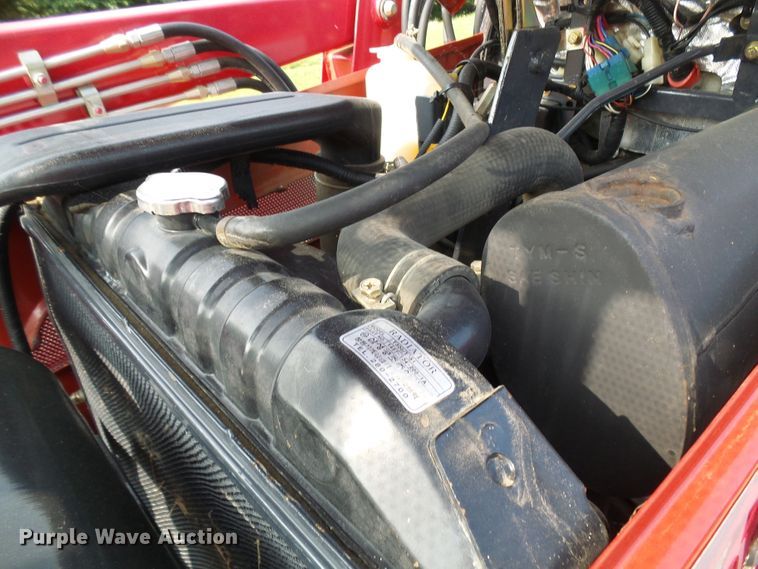 image for item EP9915 2005 Mahindra 2810  MFWD tractor