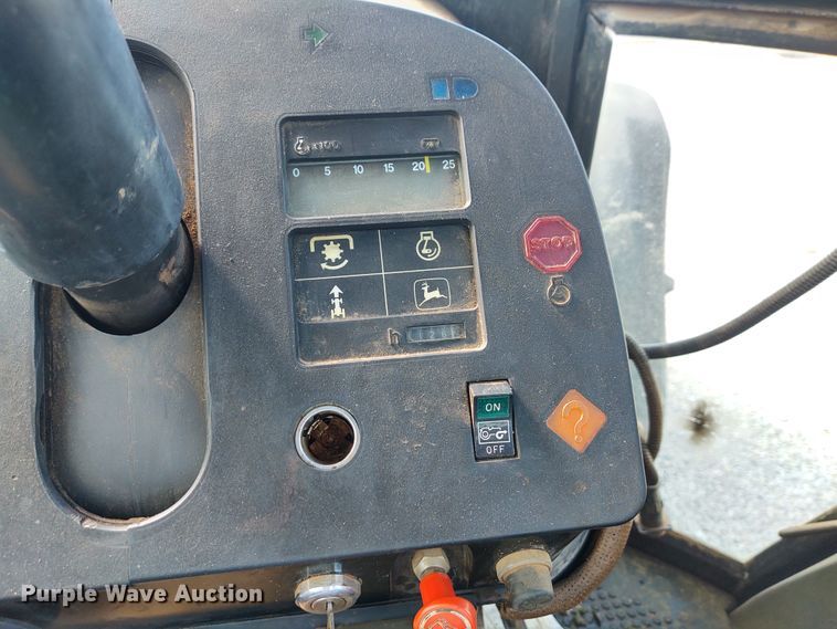 image for item EQ9444 John Deere 4650  MFWD tractor