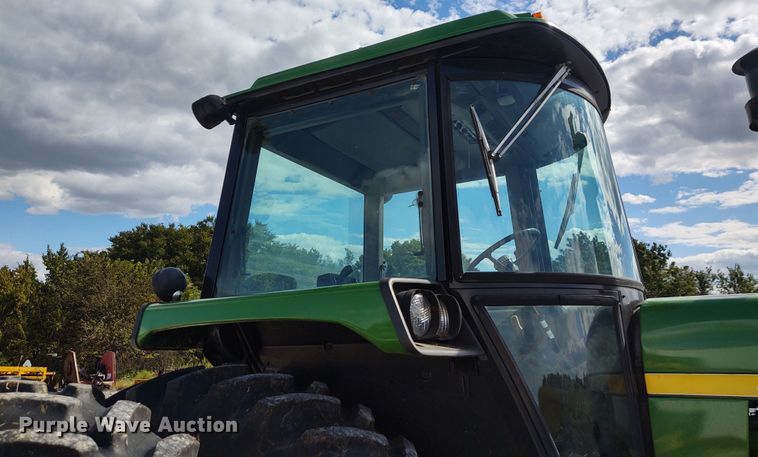 image for item EQ9444 John Deere 4650  MFWD tractor