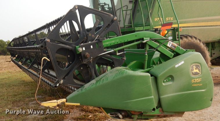 image for item FR9044 2007 John Deere 635F Hydraflex flex head