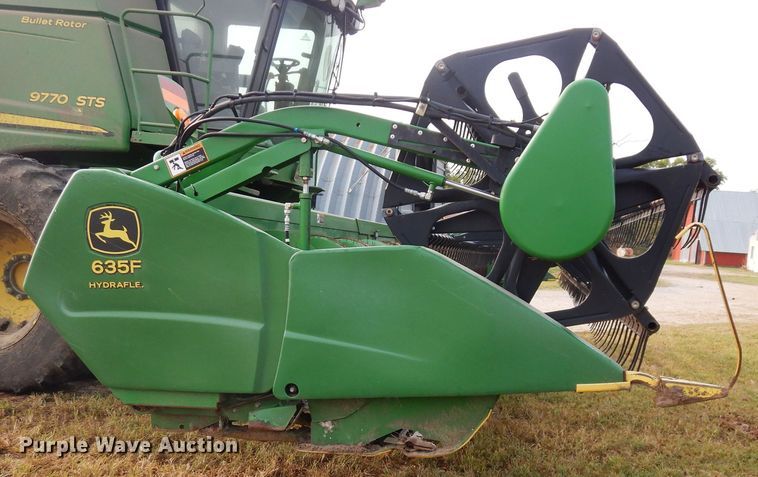 image for item FR9044 2007 John Deere 635F Hydraflex flex head