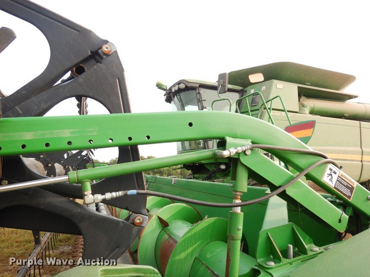 image for item FR9044 2007 John Deere 635F Hydraflex flex head