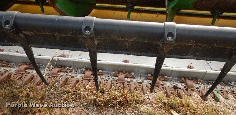 image for item FR9044 2007 John Deere 635F Hydraflex flex head