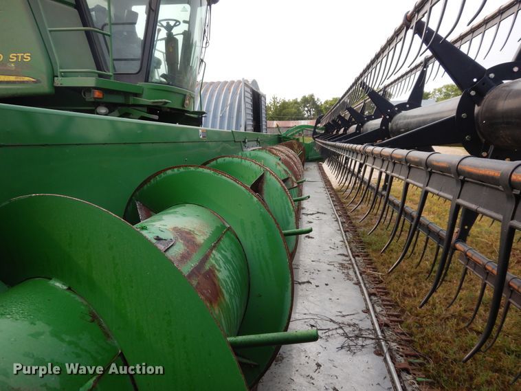 image for item FR9044 2007 John Deere 635F Hydraflex flex head